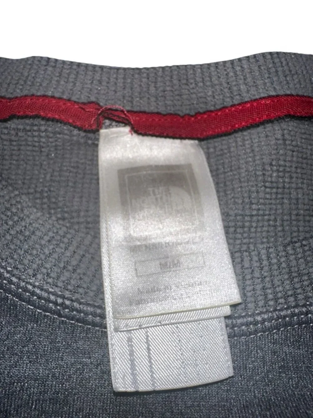 North Face Mens Long Sleeve Vapor Wick Base Layer Shirt Sz M Gray Knit